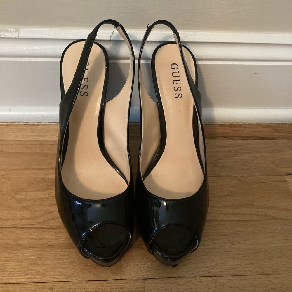 Guess patent leather peep toe heels